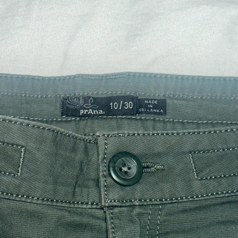 Prana Shorts Womens 10 30 Medium Lightweight Outdoors Pockets Green Chino Casual - Picture 2 of 5